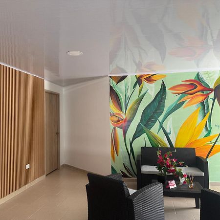 Leonor'S Guest House South West Bay Esterno foto